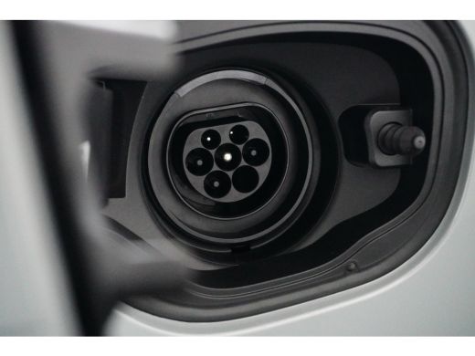 Volvo  XC90 T8 Ultra Dark Nieuw Model! | Pano | HUD | BLIS | ActivLease financial lease