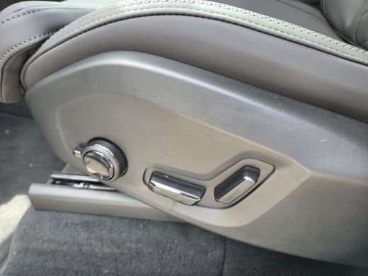 Volvo  XC90 T8 Ultra Dark Nieuw Model! | Pano | HUD | BLIS | ActivLease financial lease