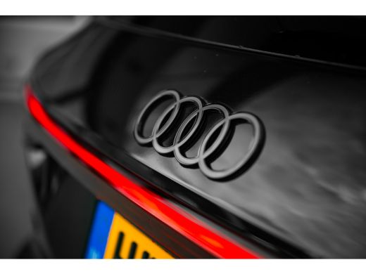 Audi Q6 e-tron S edition 100 kWh 387pk | Panoramadak | Tech Pro | Trekhaak | Luchtvering | 21" ActivLease financial lease