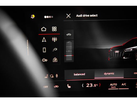 Audi Q6 e-tron S edition 100 kWh 387pk | Panoramadak | Tech Pro | Trekhaak | Luchtvering | 21" ActivLease financial lease