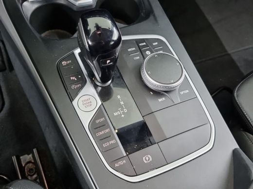 BMW 1 Serie 120i Aut. Business Ed. | Navi | BMW-Individual | Led | ActivLease financial lease