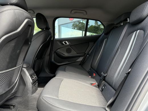 BMW 1 Serie 120i Aut. Executive Ed. Sport | Navi | LED | BMW-Individual | Led | 1/2  Leder ActivLease financial lease