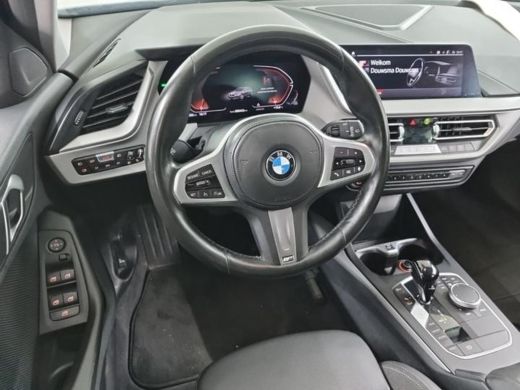 BMW 1 Serie 120i Aut. Business Ed. | Navi | BMW-Individual | Led | ActivLease financial lease