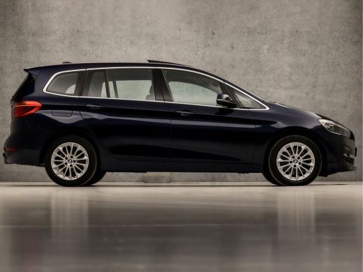 BMW 2 Serie Gran Tourer 220i Executive Sportline 192Pk Automaat (PANORAMADAK, GROOT NAVI, HEAD-UP DISPLAY, LE... ActivLease financial lease