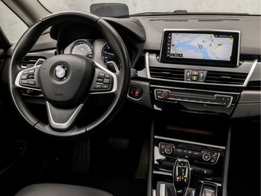 BMW 2 Serie Gran Tourer 220i Executive Sportline 192Pk Automaat (PANORAMADAK, GROOT NAVI, HEAD-UP DISPLAY, LE... ActivLease financial lease