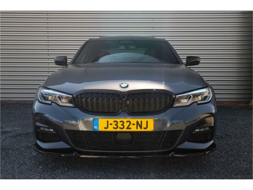 BMW 3 Serie 330e M Sport Pano / Laser / 360 camera / Elec stoelen / Trekhaak / Dode hoek / ActivLease financial lease
