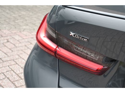 BMW 3 Serie 330e xDrive M-Sport Pro Dravit H/K 19inch HUD Camera ActivLease financial lease