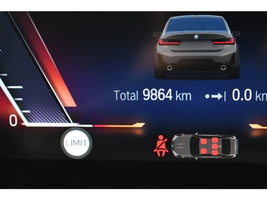 BMW 3 Serie 330e xDrive M-Sport Pro Dravit H/K 19inch HUD Camera ActivLease financial lease