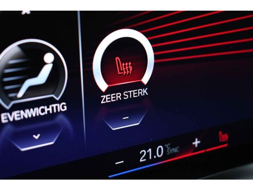 BMW 3 Serie 330e xDrive M-Sport Pro Dravit H/K 19inch HUD Camera ActivLease financial lease