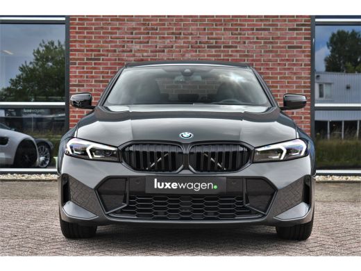 BMW 3 Serie 330e xDrive M-Sport Pro Dravit H/K 19inch HUD Camera ActivLease financial lease