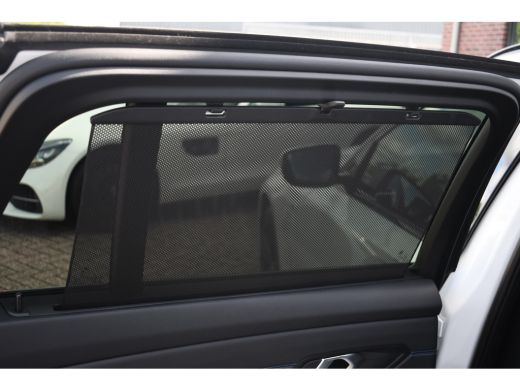 BMW 3 Serie Touring 330e M-Sport Pano ACC El-zetel HUD 19inch Camera Adp-onderstel ActivLease financial lease