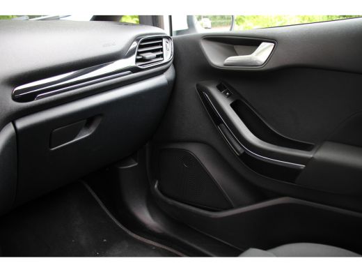 Ford Fiesta 1.0EB TITANIUM | NL-AUTO! | 1 EIGENAAR! | WINTERPACK | NAVI | CLIMA | CRUISE | LIJN DETECTIE | AP... ActivLease financial lease