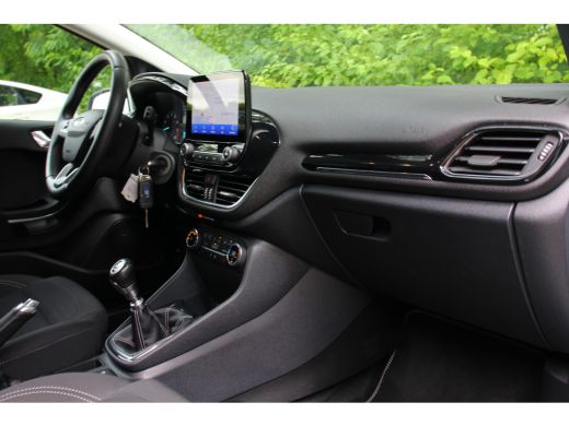 Ford Fiesta 1.0EB TITANIUM | NL-AUTO! | 1 EIGENAAR! | WINTERPACK | NAVI | CLIMA | CRUISE | LIJN DETECTIE | AP... ActivLease financial lease