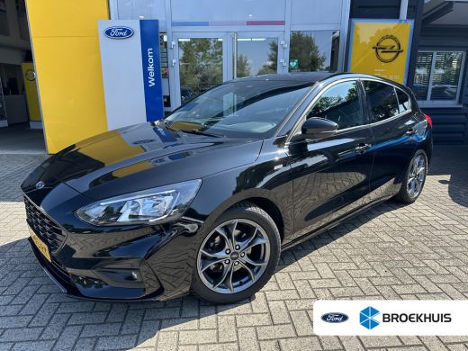 Ford Focus 1.0 125PK ST Line | STOEL-, STUUR- EN VOORRUITVERWARMING| NAVIGATIE| PARKEERSENSOREN V+A| CRUISE ... Ford Focus 1.0 125PK ST Line | STOEL-, STUUR- EN VOORRUITVERWARMING| NAVIGATIE| PARKEERSENSOREN V+A| CRUISE ...