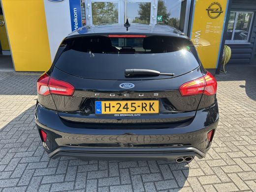 Ford Focus 1.0 125PK ST Line | STOEL-, STUUR- EN VOORRUITVERWARMING| NAVIGATIE| PARKEERSENSOREN V+A| CRUISE ... ActivLease financial lease