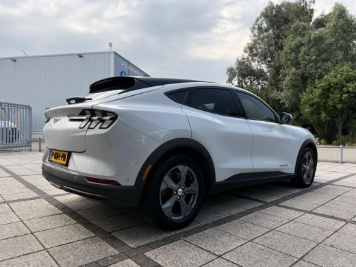 Ford Mustang Mach-E Mach-E Extended 98 kWh | Leder | Bang & Olufssen | 360 Camera | ActivLease financial lease