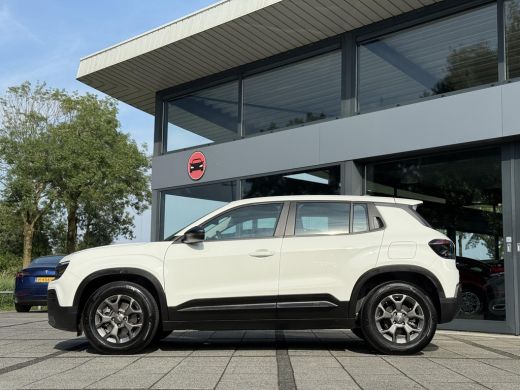 Jeep Avenger Aut. Longitude 54kWh | Navi | Carplay | Stoelverwarming | ActivLease financial lease