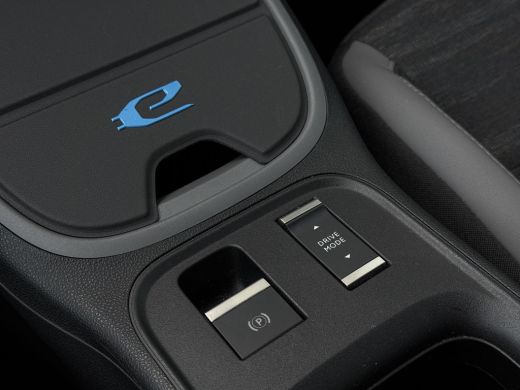 Jeep Avenger Aut. Longitude 54kWh | Navi | Carplay | Stoelverwarming | ActivLease financial lease