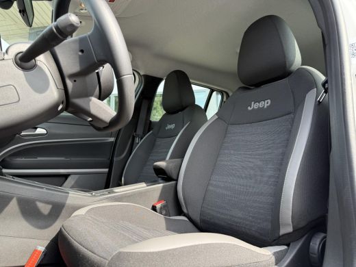 Jeep Avenger Aut. Longitude 54kWh | Navi | Carplay | Stoelverwarming | ActivLease financial lease