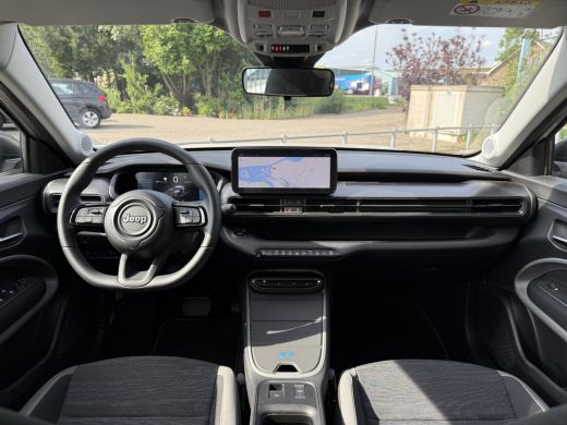 Jeep Avenger Aut. Longitude 54kWh | Navi | Carplay | Stoelverwarming | ActivLease financial lease