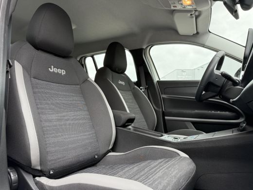 Jeep Avenger Aut. Longitude 54kWh | Navi | Carplay | Stoelverwarming | ActivLease financial lease
