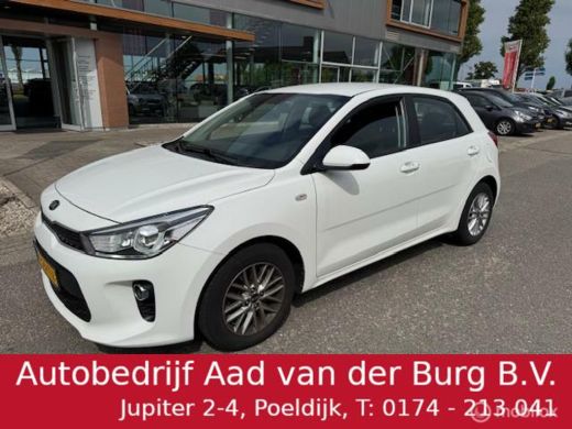 Kia Rio 1.0 T 100pk DynamicLine Navigatie & Camera achter , Airco, Electr. Ramen en Spiegels , Bleutooth ... Kia Rio 1.0 T 100pk DynamicLine Navigatie & Camera achter , Airco, Electr. Ramen en Spiegels , Bleutooth ...