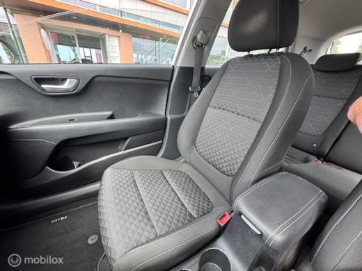 Kia Rio 1.0 T 100pk DynamicLine Navigatie & Camera achter , Airco, Electr. Ramen en Spiegels , Bleutooth ... ActivLease financial lease