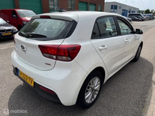 Kia Rio 1.0 T 100pk DynamicLine Navigatie & Camera achter , Airco, Electr. Ramen en Spiegels , Bleutooth ... ActivLease financial lease