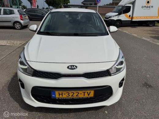 Kia Rio 1.0 T 100pk DynamicLine Navigatie & Camera achter , Airco, Electr. Ramen en Spiegels , Bleutooth ... ActivLease financial lease