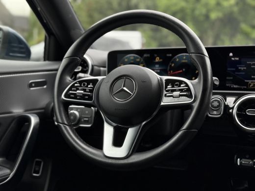 Mercedes-Benz A-Klasse A180 Aut. Luxury M-BUX | LED | Navi | Camera | Carplay | ActivLease financial lease