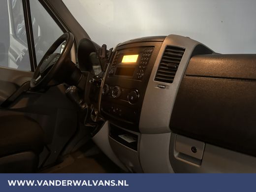 Mercedes-Benz Sprinter 316 CDI 164pk L2H1 Euro6 Airco | 2800kg trekhaak | Cruisecontrol Parkeersensoren ActivLease financial lease