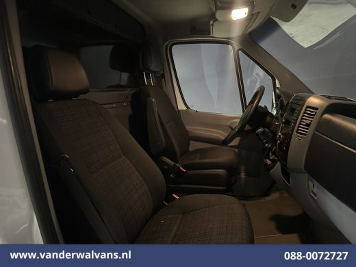 Mercedes-Benz Sprinter 316 CDI 164pk L2H1 Euro6 Airco | 2800kg trekhaak | Cruisecontrol Parkeersensoren ActivLease financial lease