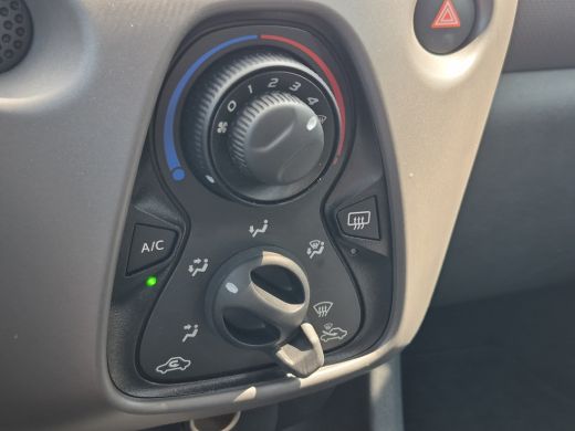 Peugeot 108 1.0 e-VTi Active | Airco | Bluetooth telefoonvoorbereiding | DAB ontvanger ActivLease financial lease