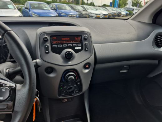 Peugeot 108 1.0 e-VTi Active | Airco | Bluetooth telefoonvoorbereiding | Extra getint glas ActivLease financial lease