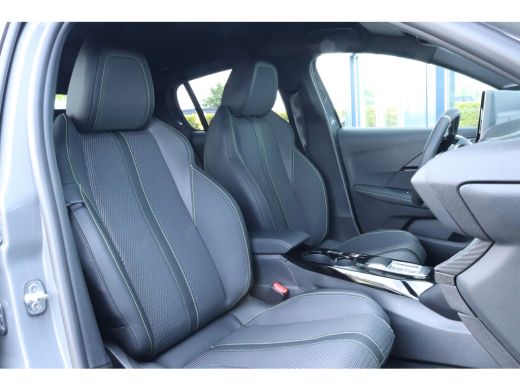 Peugeot 208 GT | Adaptieve Cruise | Camera voor & achter | Carplay | Sfeerverlichting | Keyless ActivLease financial lease