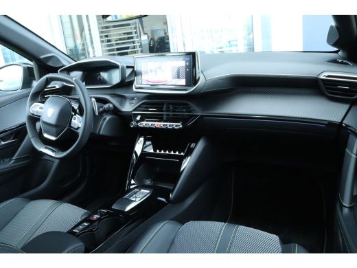 Peugeot 208 GT | Adaptieve Cruise | Camera voor & achter | Carplay | Sfeerverlichting | Keyless ActivLease financial lease