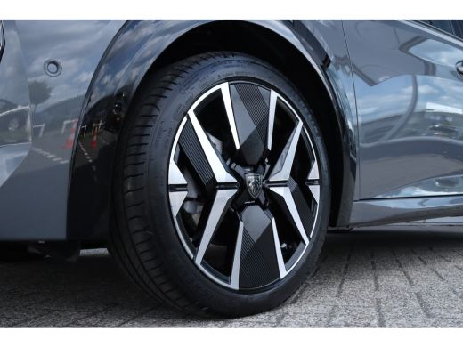Peugeot 208 GT | Adaptieve Cruise | Camera voor & achter | Carplay | Sfeerverlichting | Keyless ActivLease financial lease