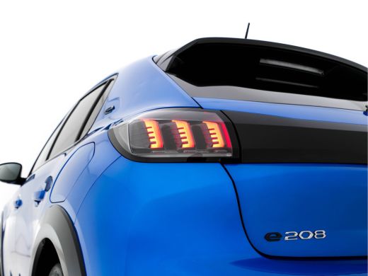 Peugeot e-208 EV GT Pack 50 kWh [ 3-Fase ] (INCL-BTW) *FULL-LED | DIGI-COCKPIT | BLINDSPOT | CAMERA | LEATHER-A... ActivLease financial lease
