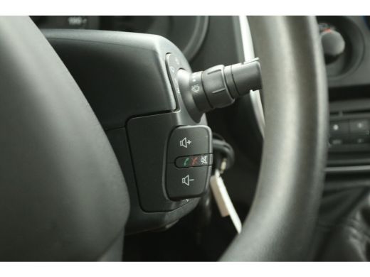 Renault Kangoo 1.5 dCi L1H1 Airco Cruise Camera Navi PDC Elektrpakket ActivLease financial lease