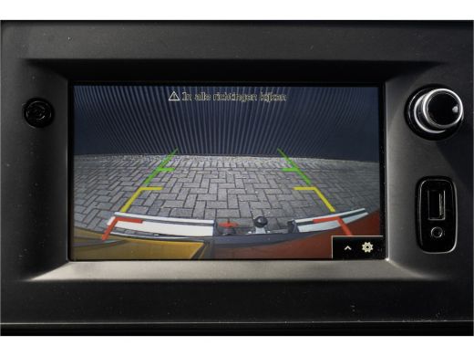 Renault Master T35 dCi | L2H2 | Camera | Navi | LED | 3-Zits | Airco | PDC | Euro 6 ActivLease financial lease