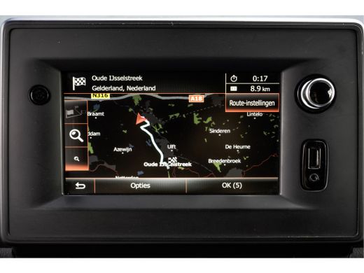 Renault Master T35 dCi | L2H2 | Camera | Navi | LED | 3-Zits | Airco | PDC | Euro 6 ActivLease financial lease