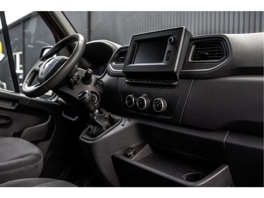 Renault Master T35 dCi | L2H2 | Camera | Navi | LED | 3-Zits | Airco | PDC | Euro 6 ActivLease financial lease