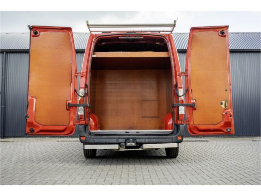 Renault Master T35 dCi | L2H2 | Camera | Navi | LED | 3-Zits | Airco | PDC | Euro 6 ActivLease financial lease