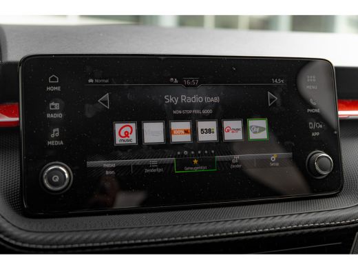 Skoda Fabia 1.0 TSI 95pk Monte Carlo | Achteruitrijcamera | Stoelverwarming | Apple Carplay /Android Auto ActivLease financial lease