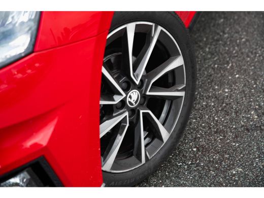 Skoda Fabia 1.0 TSI 95pk Monte Carlo | Achteruitrijcamera | Stoelverwarming | Apple Carplay /Android Auto ActivLease financial lease