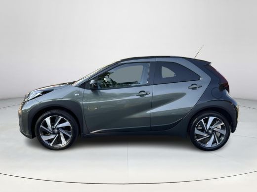 Toyota Aygo 1.0 VVT-i S-CVT Premium ActivLease financial lease