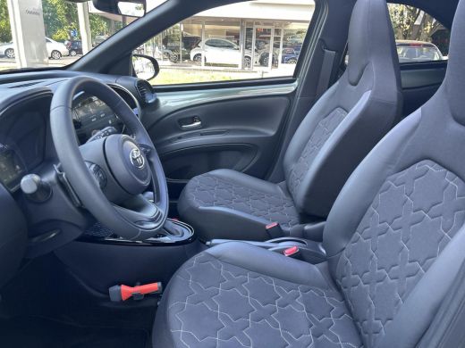 Toyota Aygo 1.0 VVT-i S-CVT Premium ActivLease financial lease