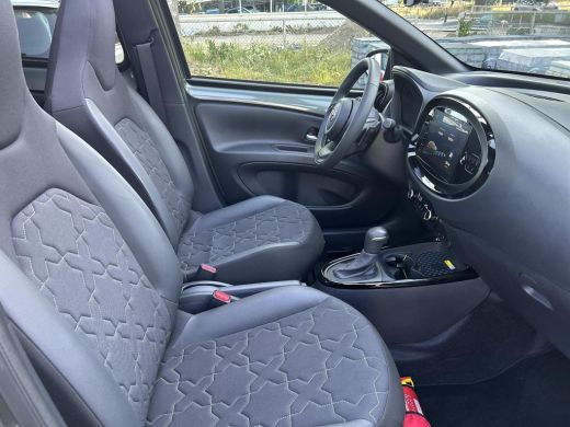 Toyota Aygo 1.0 VVT-i S-CVT Premium ActivLease financial lease