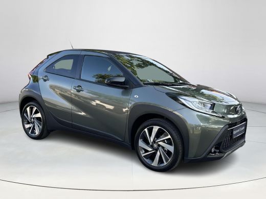 Toyota Aygo 1.0 VVT-i S-CVT Premium ActivLease financial lease