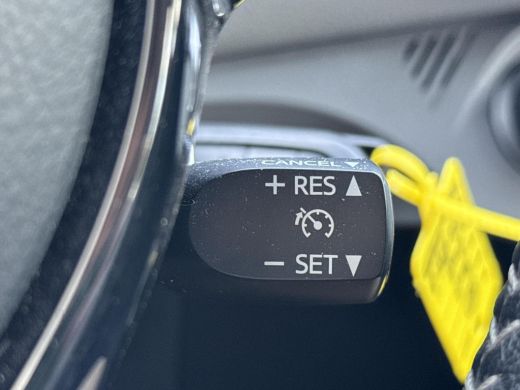 Toyota Yaris 1.0 VVT-i Active **AIRCO/ PARKEERCAMERA/ CRUISE CONTROL/ 36 MAANDEN GARANTIE** ActivLease financial lease